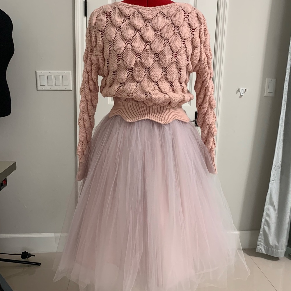 Sweater. - Picture 3 of 4